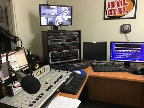 KIQI 1010 AM